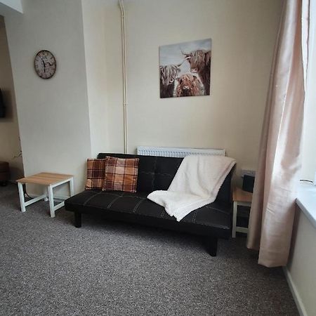 2 Bed House, Contractors & Holiday Guests Welcomed Dowlais المظهر الخارجي الصورة