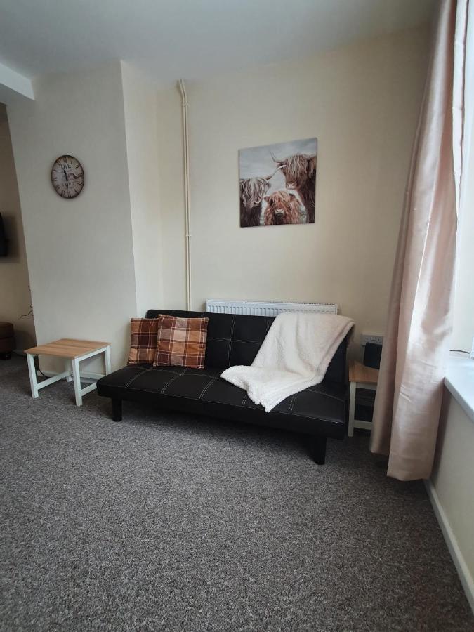 2 Bed House, Contractors & Holiday Guests Welcomed Dowlais المظهر الخارجي الصورة