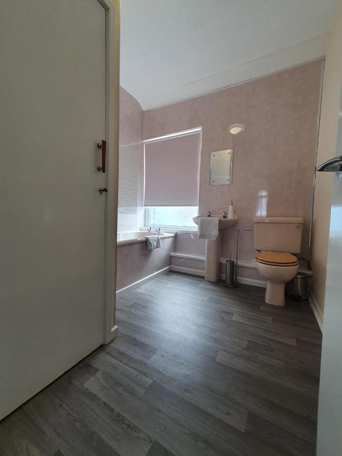2 Bed House, Contractors & Holiday Guests Welcomed Dowlais المظهر الخارجي الصورة